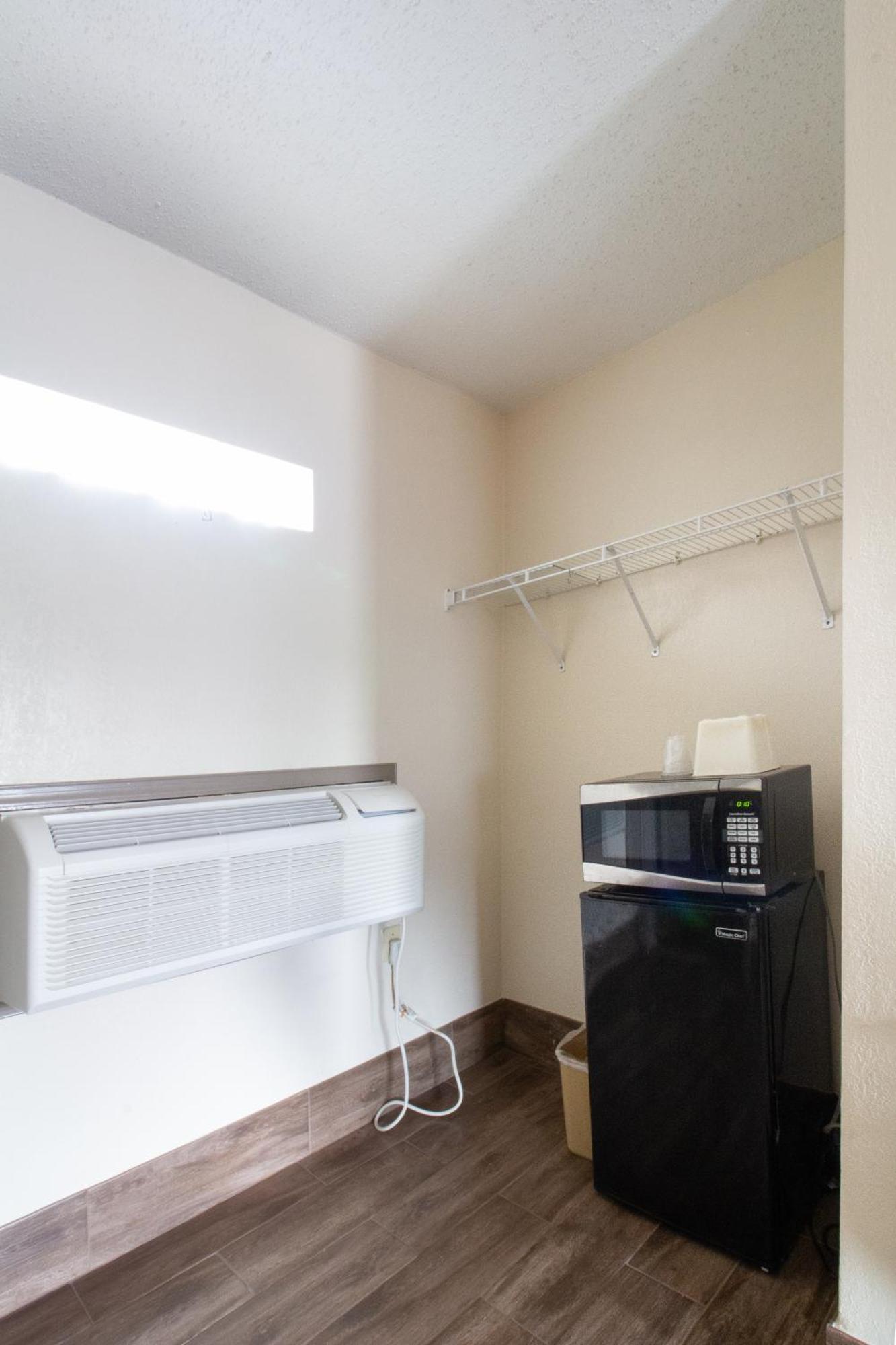 Whitehouse Motel Richmond South Bellwood Екстериор снимка