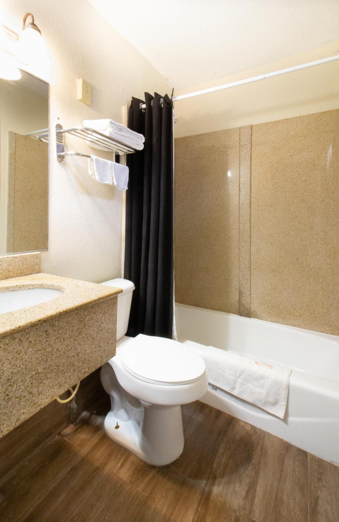 Whitehouse Motel Richmond South Bellwood Екстериор снимка
